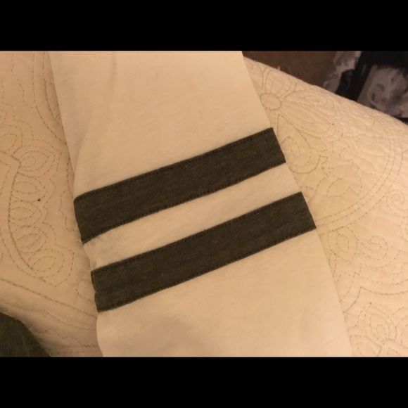 Olive and white baseball tee - Picture 3 of 3